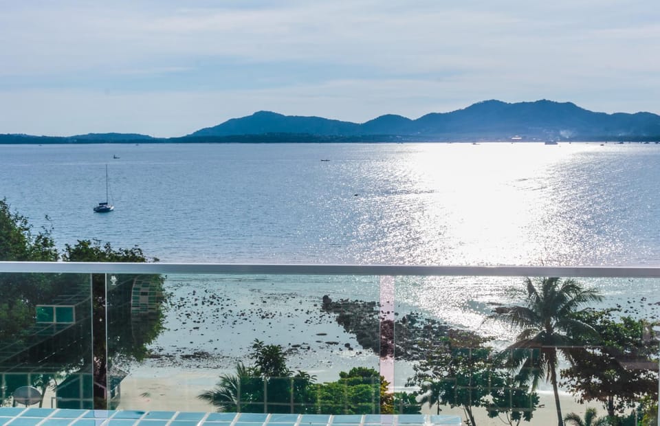 Natural landscape, Balcony/Terrace, Beach
