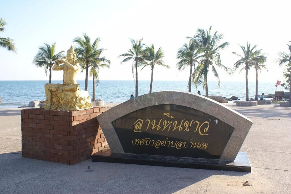 Sammy Seaview Mae ramphueng Beach Front Homestay Apartment แซมมี่ ซีวิว ที่พักวิวทะเลหน้าหาดแม่รำพึง Apartment in Thailand