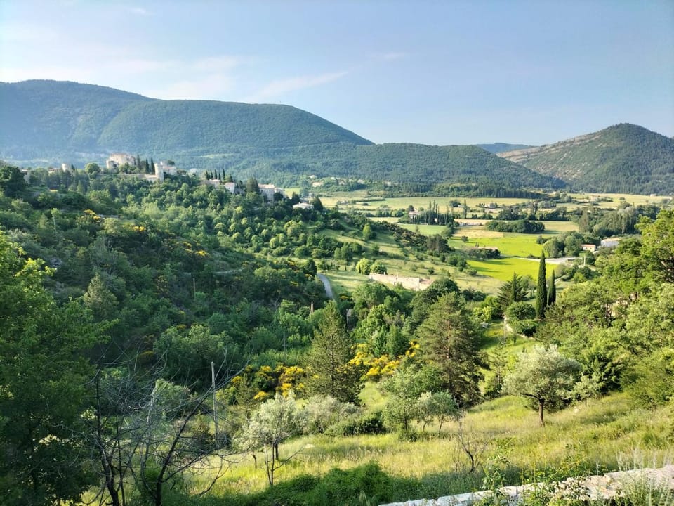 Nearby landmark, Natural landscape, Balcony/Terrace, Mountain view