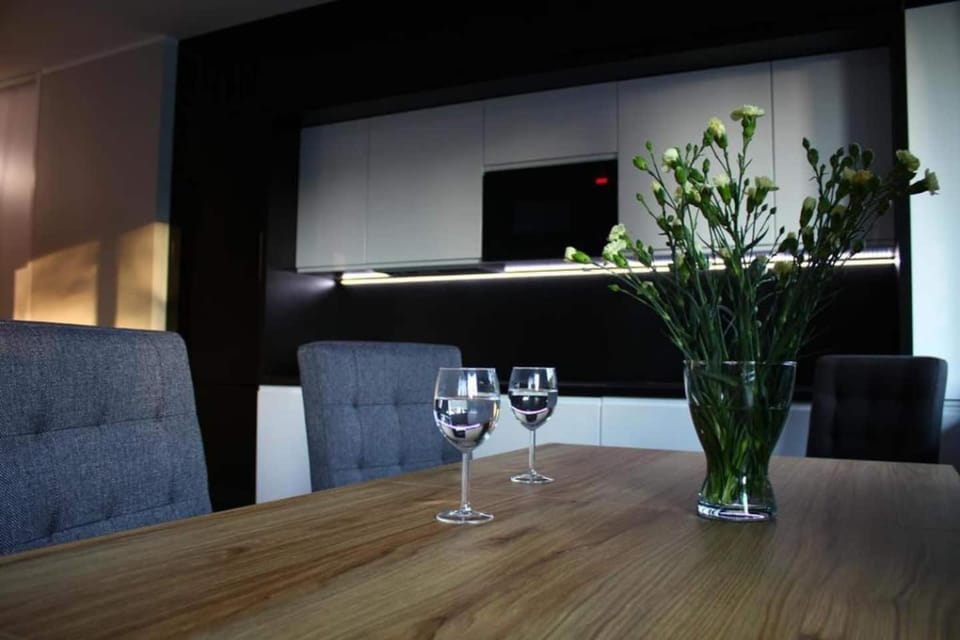 Kitchen or kitchenette, Dining area, kitchen