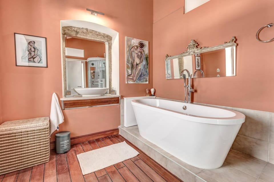 Bathroom, Bath