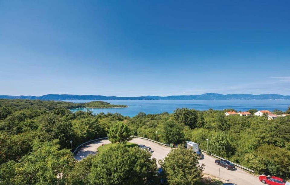 Krk, Njivice, Kijac, Apartman Petra Apartment in Primorje-Gorski Kotar County
