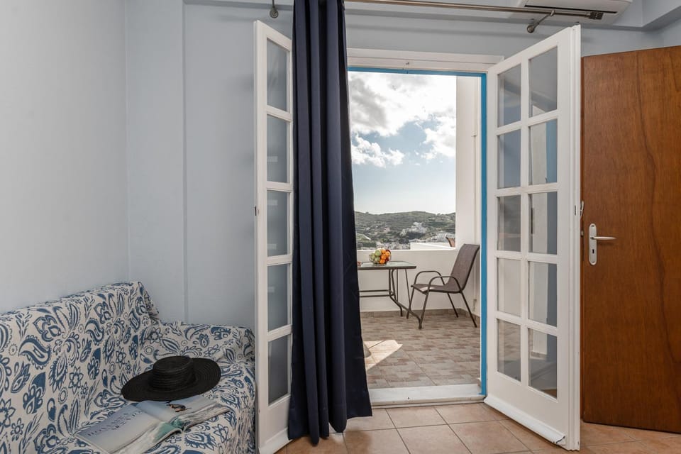 View (from property/room), Balcony/Terrace