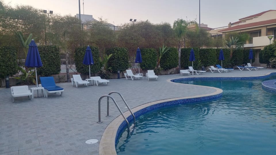 Swimming pool, Swimming pool