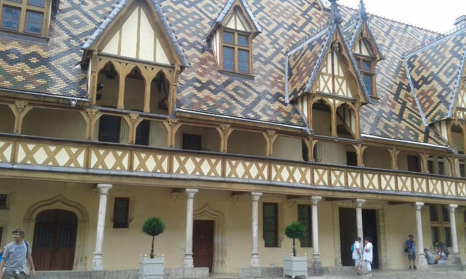 Château De Serrigny Bed and Breakfast in Bourgogne-Franche-Comté
