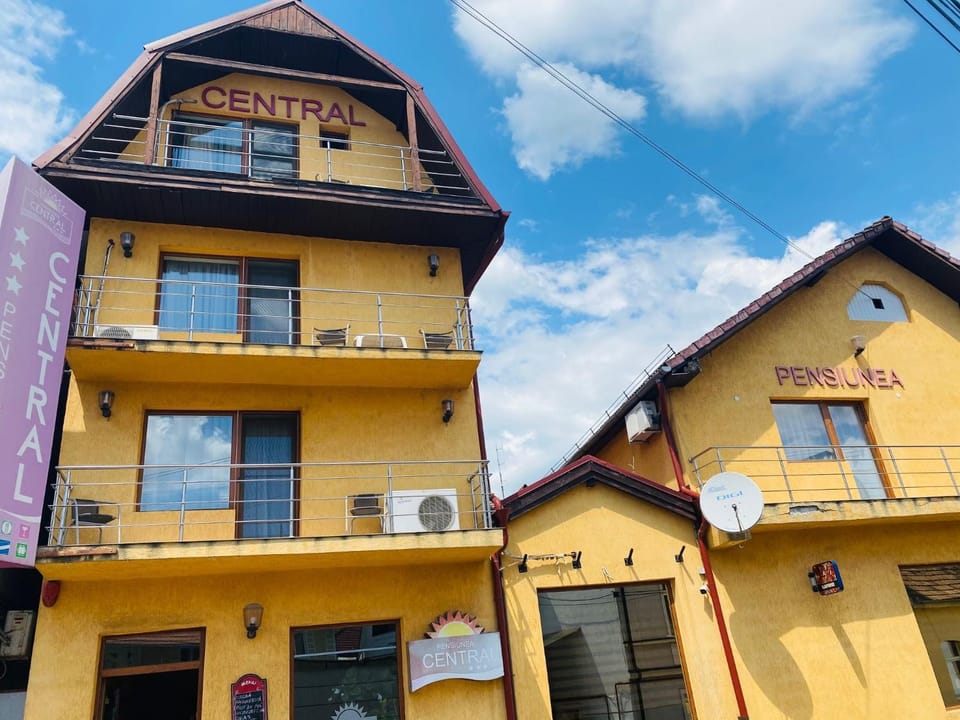 Pensiunea Central Bed and Breakfast in Romania