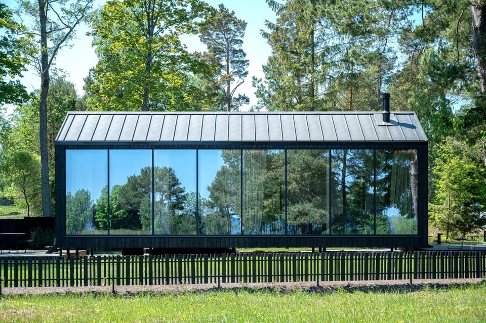 Property building, Day, Natural landscape, Garden, Garden view