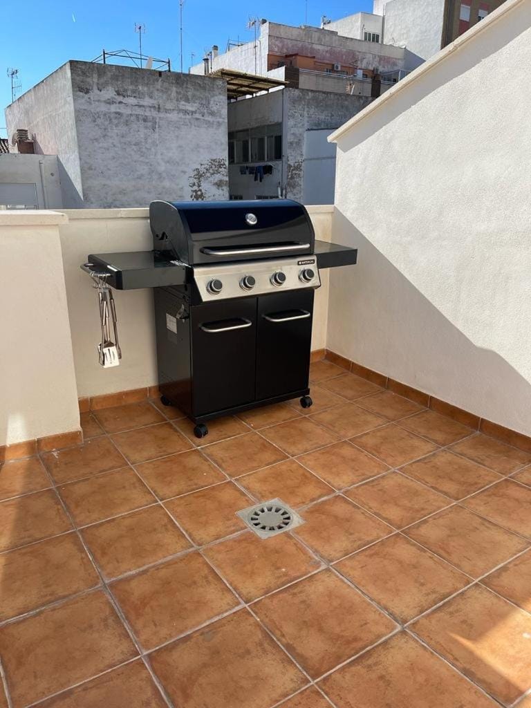 BBQ facilities, Kitchen or kitchenette