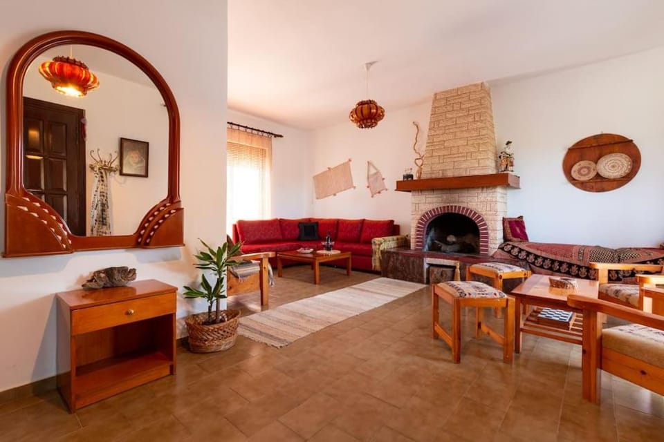 Living room, Seating area, flat iron
