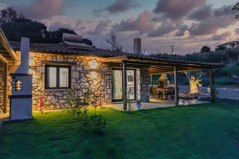 White Stone Villas Dimitra and Eleni Villa in Halkidiki