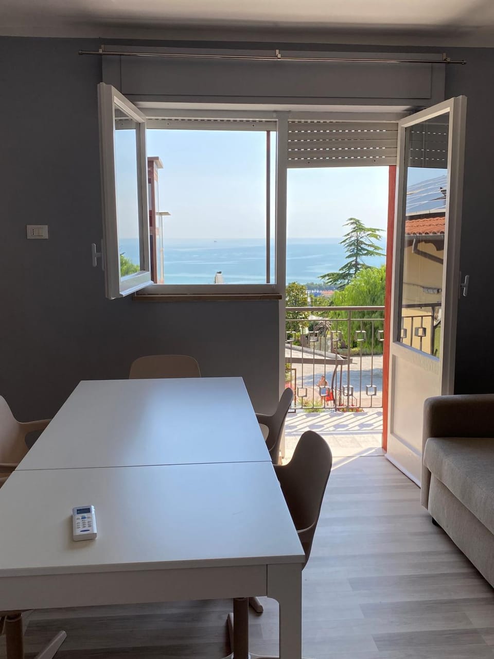 Living room, Sea view
