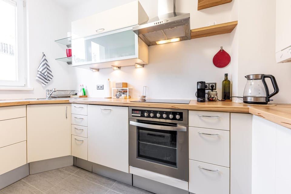 Kitchen or kitchenette, Dinner