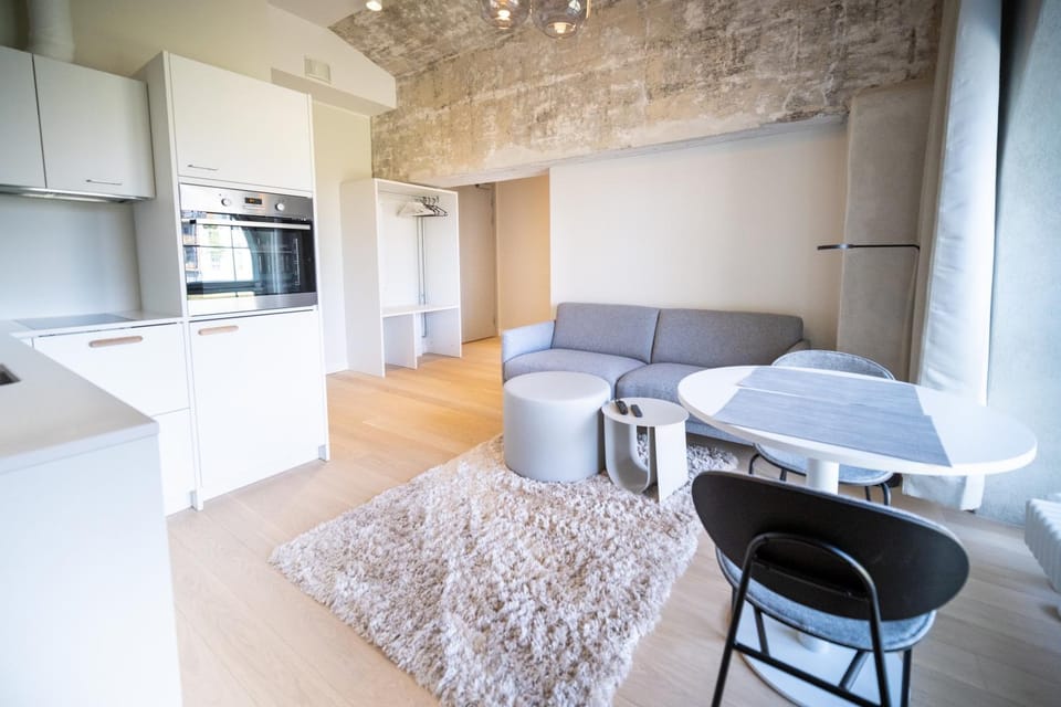 Kitchen or kitchenette, Living room, Dining area