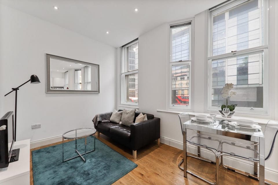 Cosy 1 Bed Apartment next to Liverpool Street Station FREE WIFI By City Stay Aparts London Apartment in London