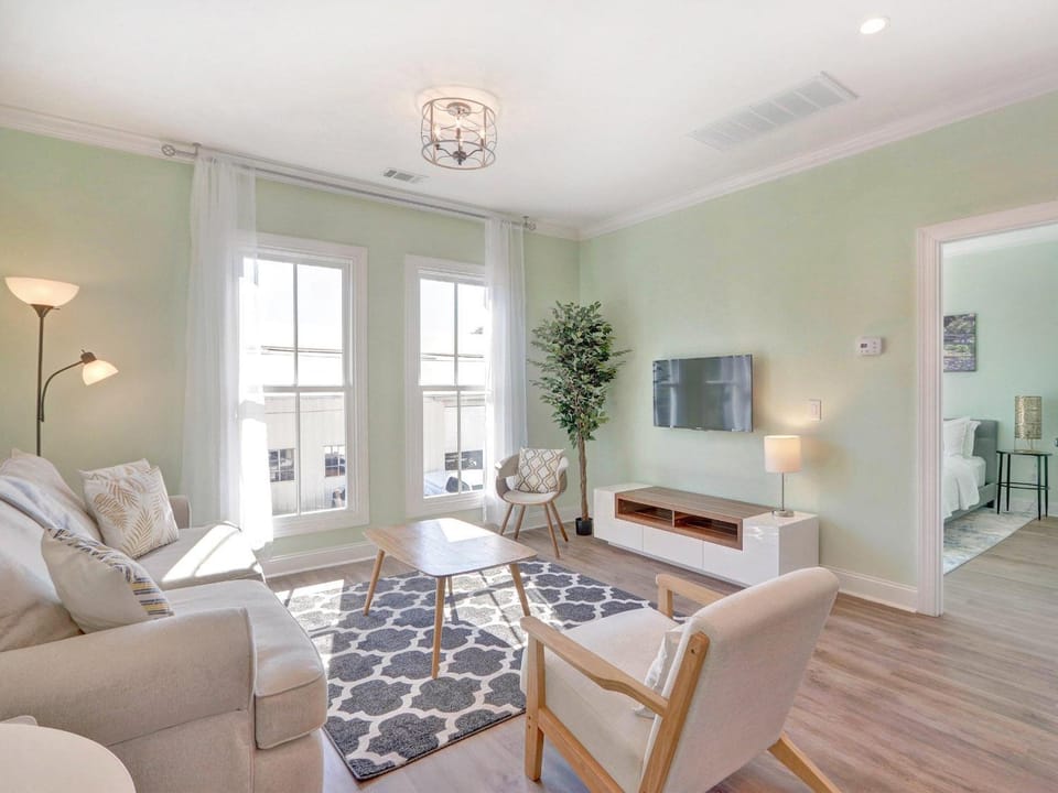Gaston Hideaway Apartment in Savannah