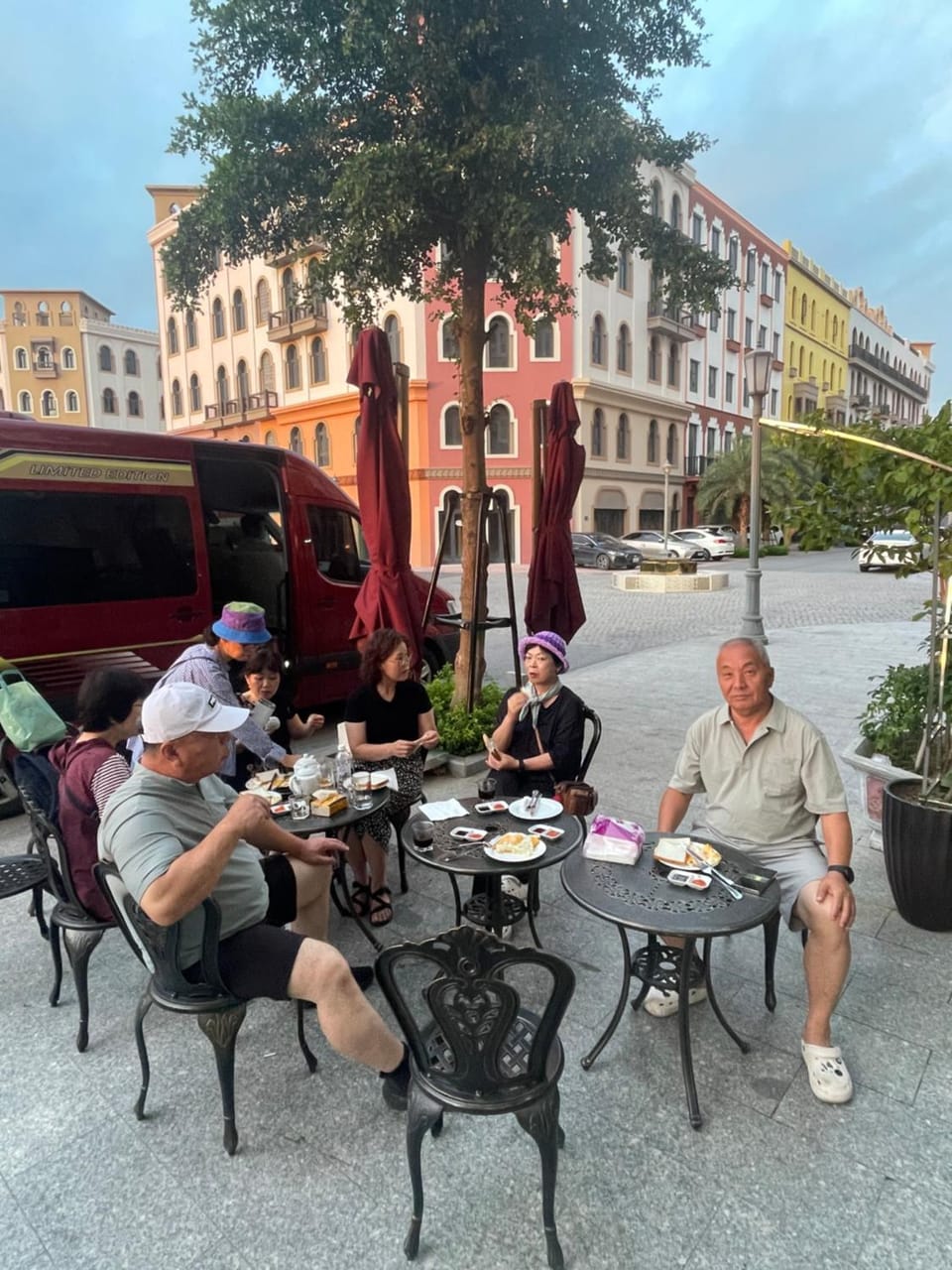 Restaurant/places to eat