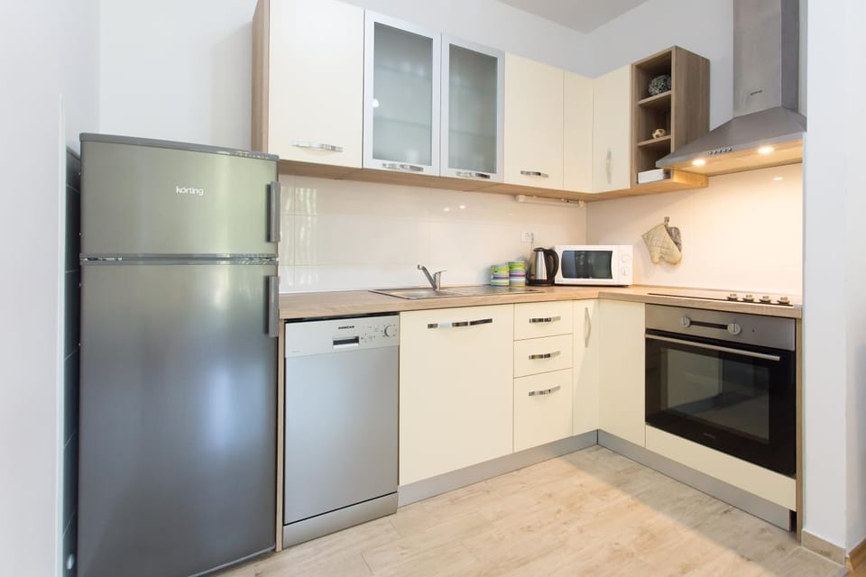 dishwasher, oven, stove