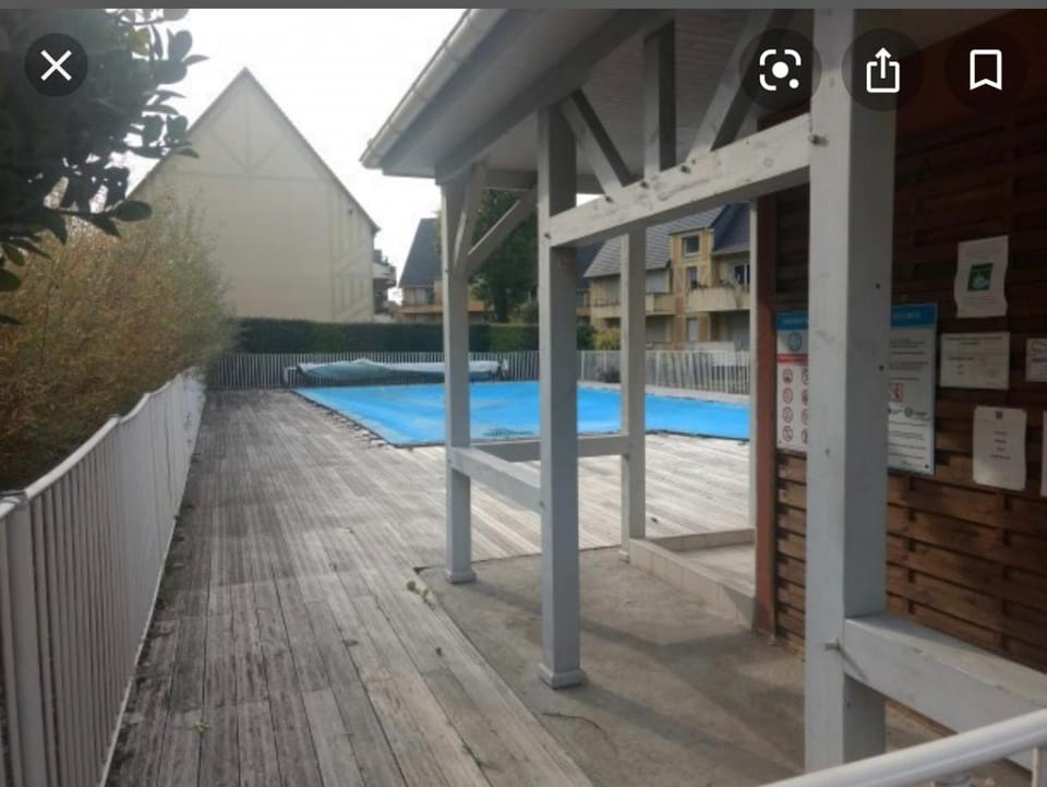F3 proche Deauville Piscine Apartment in Normandy
