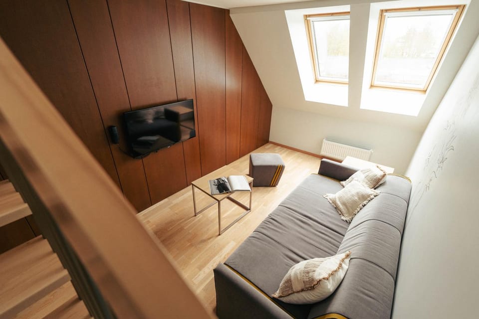 Communal lounge/ TV room, TV and multimedia, Living room, Photo of the whole room, Seating area