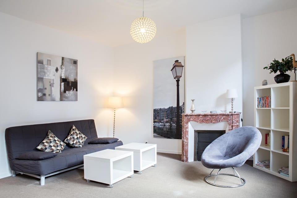 Library, Living room