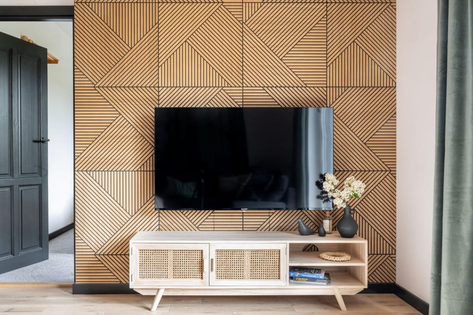 TV and multimedia, Seating area