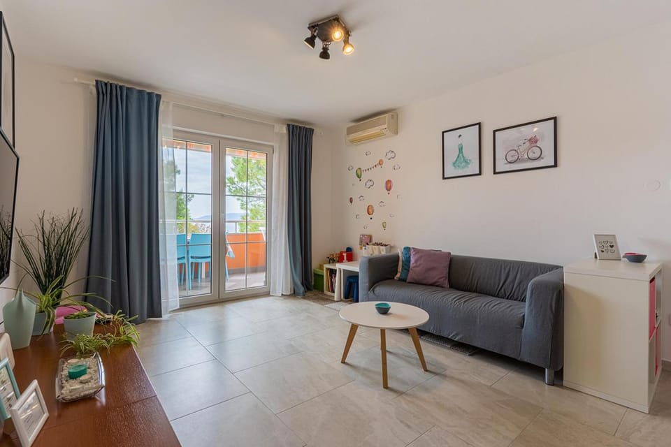 Balcony/Terrace, Living room