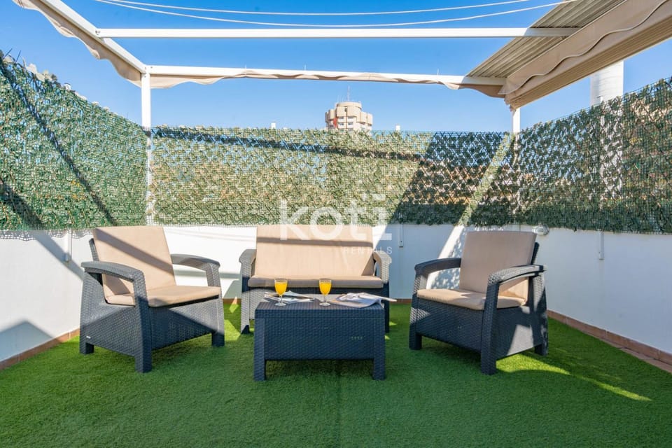 Koti Rentals - Ático Gamycol Apartment in Fuengirola