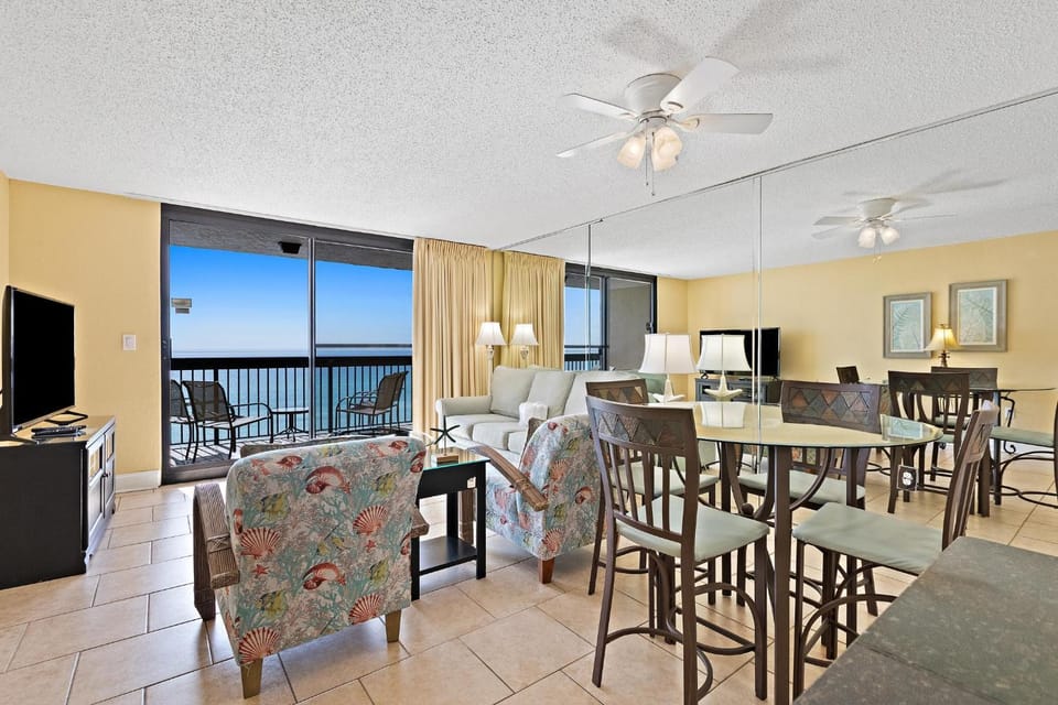 SunDestin Resort Unit 0702 House in Destin