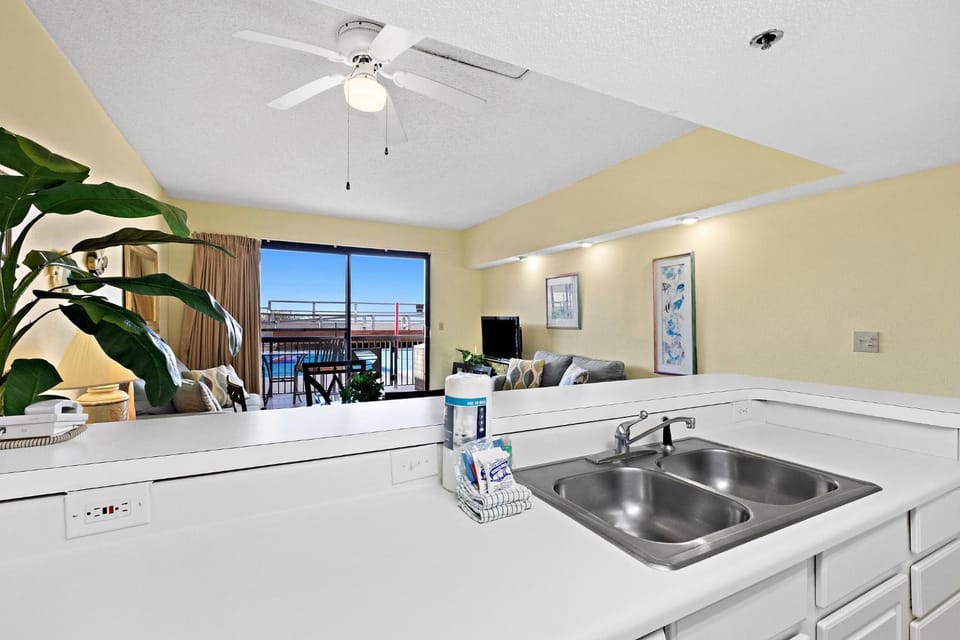 SunDestin Resort Unit 0111 House in Destin