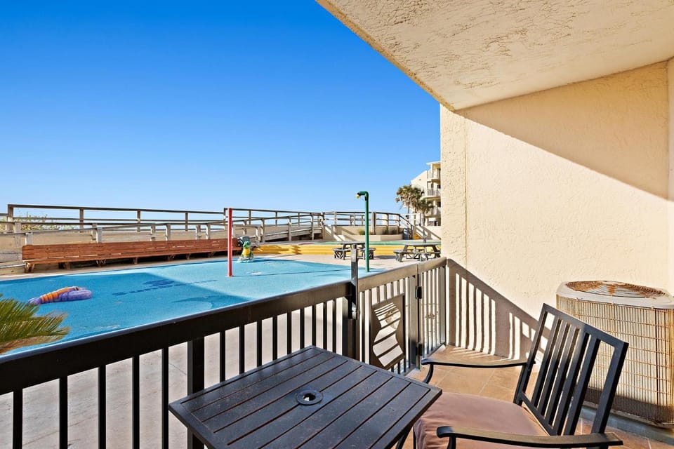 SunDestin Resort Unit 0111 House in Destin