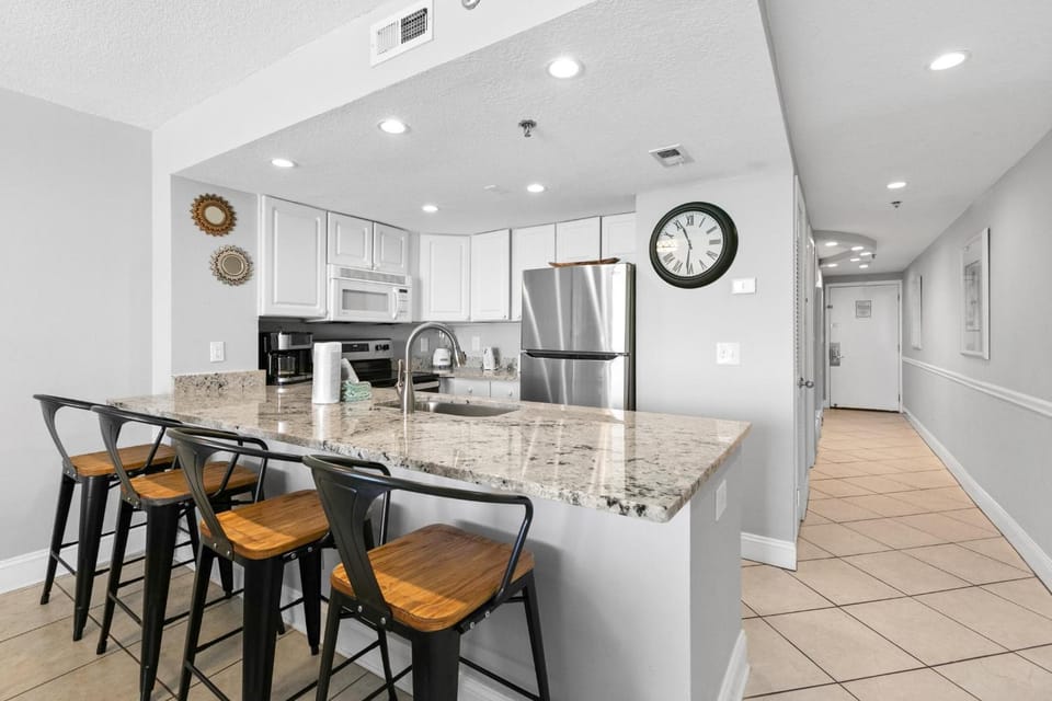 SunDestin Resort Unit 0704 House in Destin