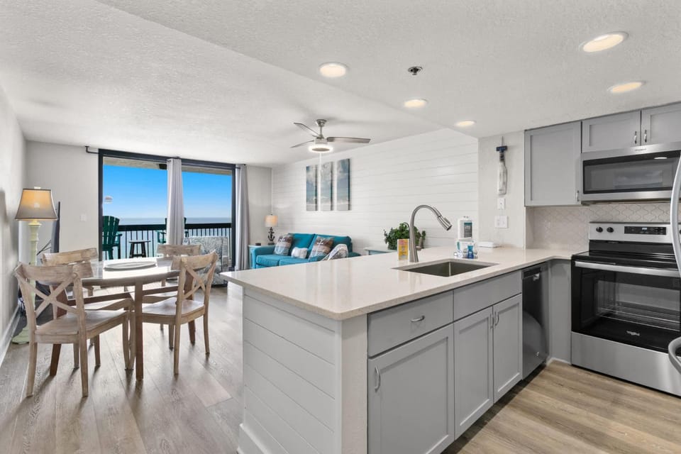 SunDestin Resort Unit 1202 House in Destin