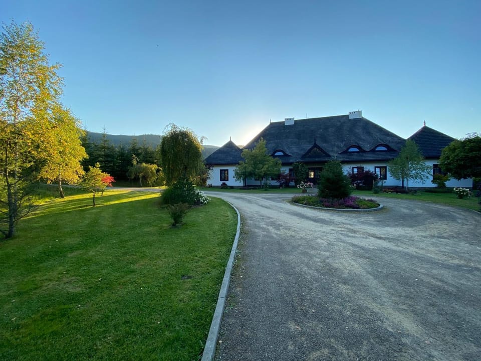 Dwór na Wrzosowisku Bed and Breakfast in Slovakia