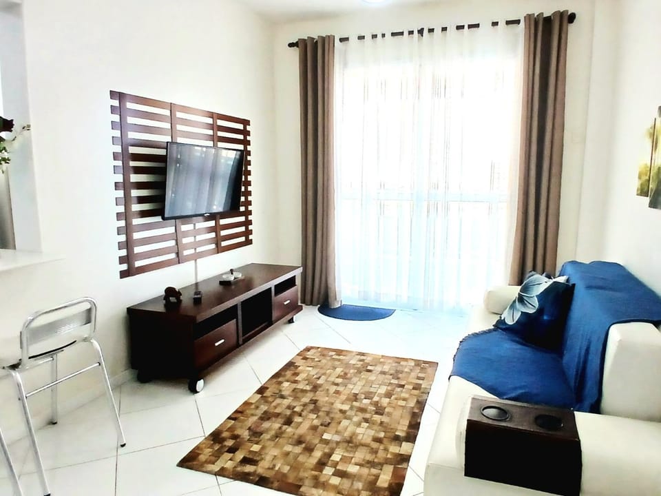 Communal lounge/ TV room, TV and multimedia, Balcony/Terrace, Living room, Seating area, internet