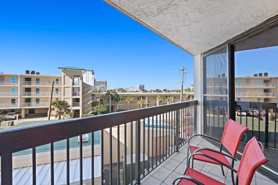 SunDestin Resort Unit 0315 House in Destin