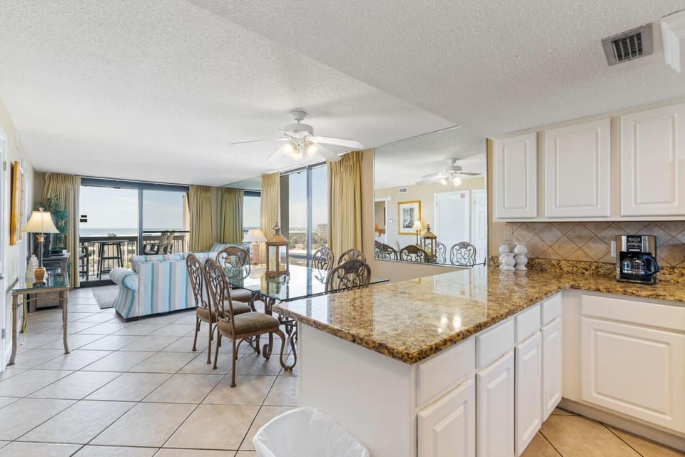 SunDestin Resort Unit 0618 House in Destin