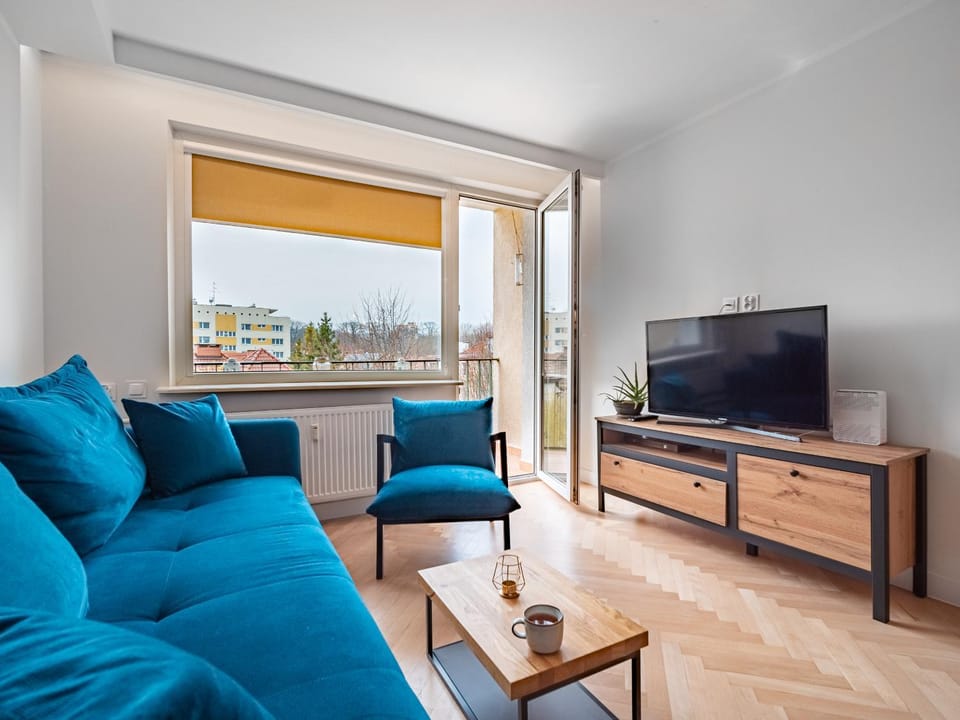 TV and multimedia, Balcony/Terrace, Living room