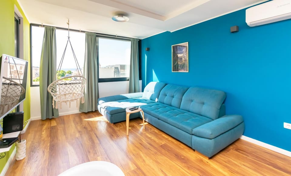 Luxury 4 star, amazing view apartment with free parking Apartment in Omiš bus station