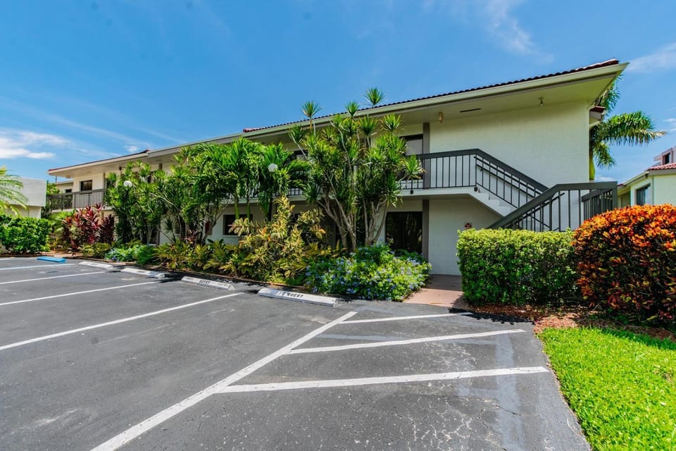 Bahia Cozy Poolside Unit House in Isla del Sol