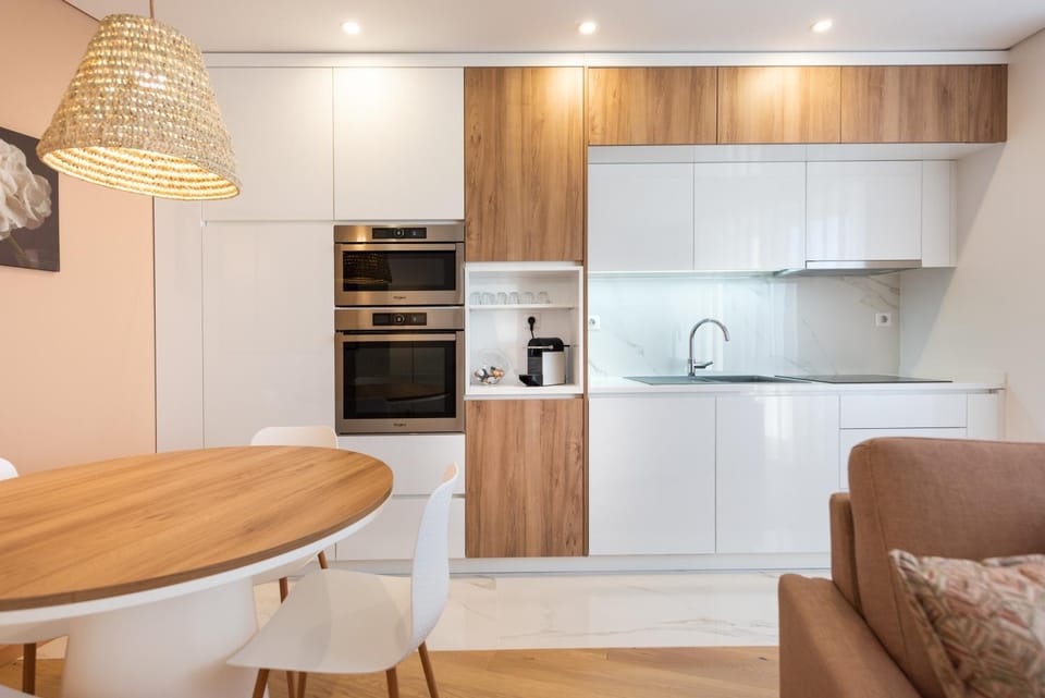 Coffee/tea facilities, Kitchen or kitchenette, Dining area, dishwasher, minibar, pet friendly, stove