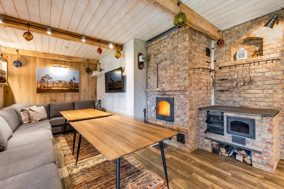 Communal lounge/ TV room, Kitchen or kitchenette, Seating area