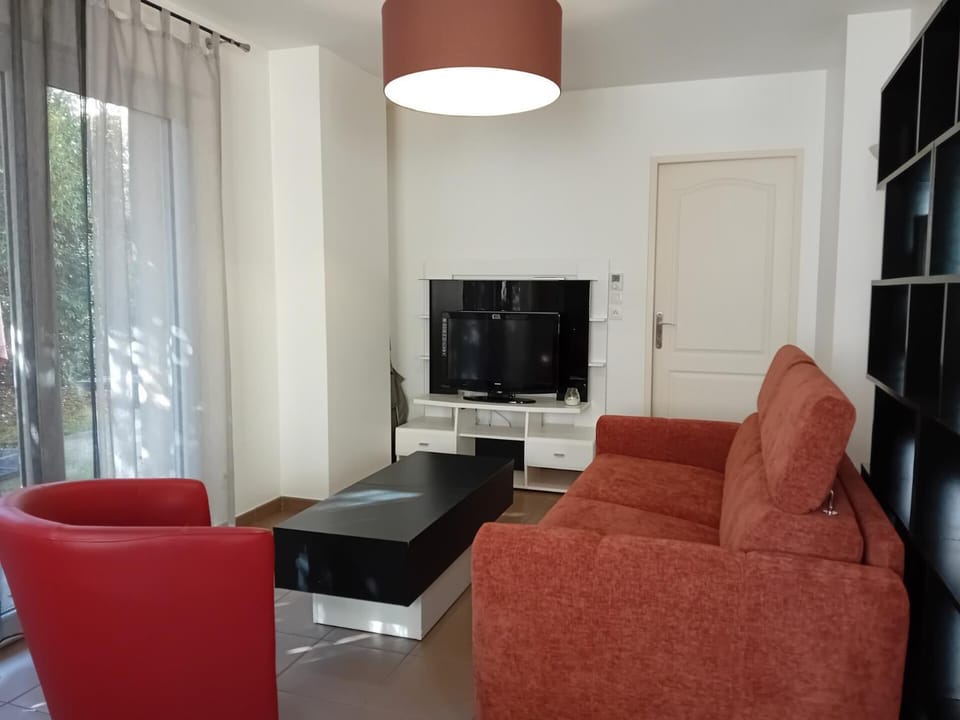Residence Immocite - Agréable logement avec sa grande agréable terrasse et terrain clos ! MAE-6694 Apartment in Aix-les-Bains