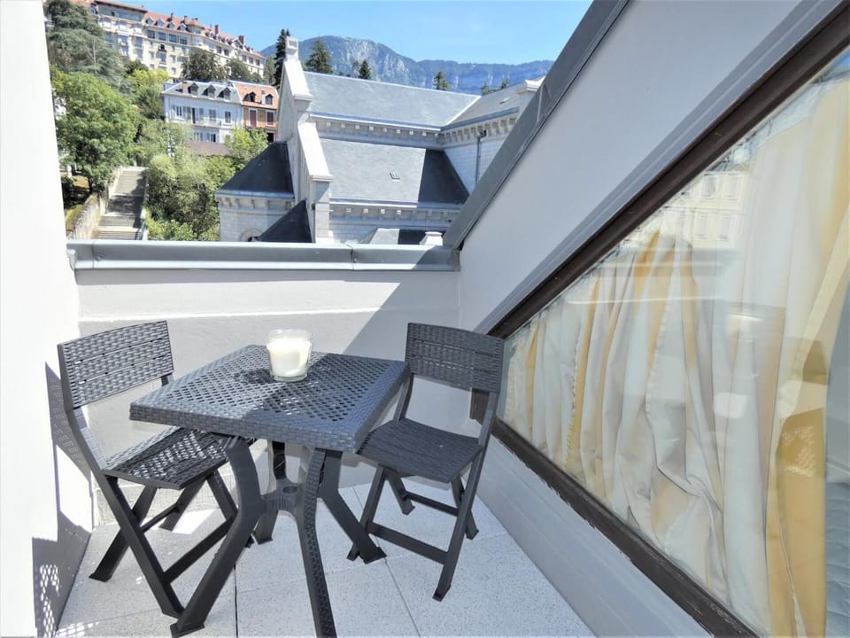 Résidence Le Chateau Durieux 2 - Studio proche commerces ! MAE-7214 Apartment in Aix-les-Bains