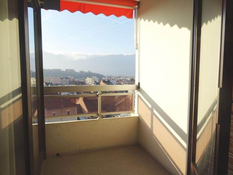 Résidence Le Chateau Durieux 3 - Très belle vue pour ce petit studio au calme ! MAE-7724 Apartment in Aix-les-Bains
