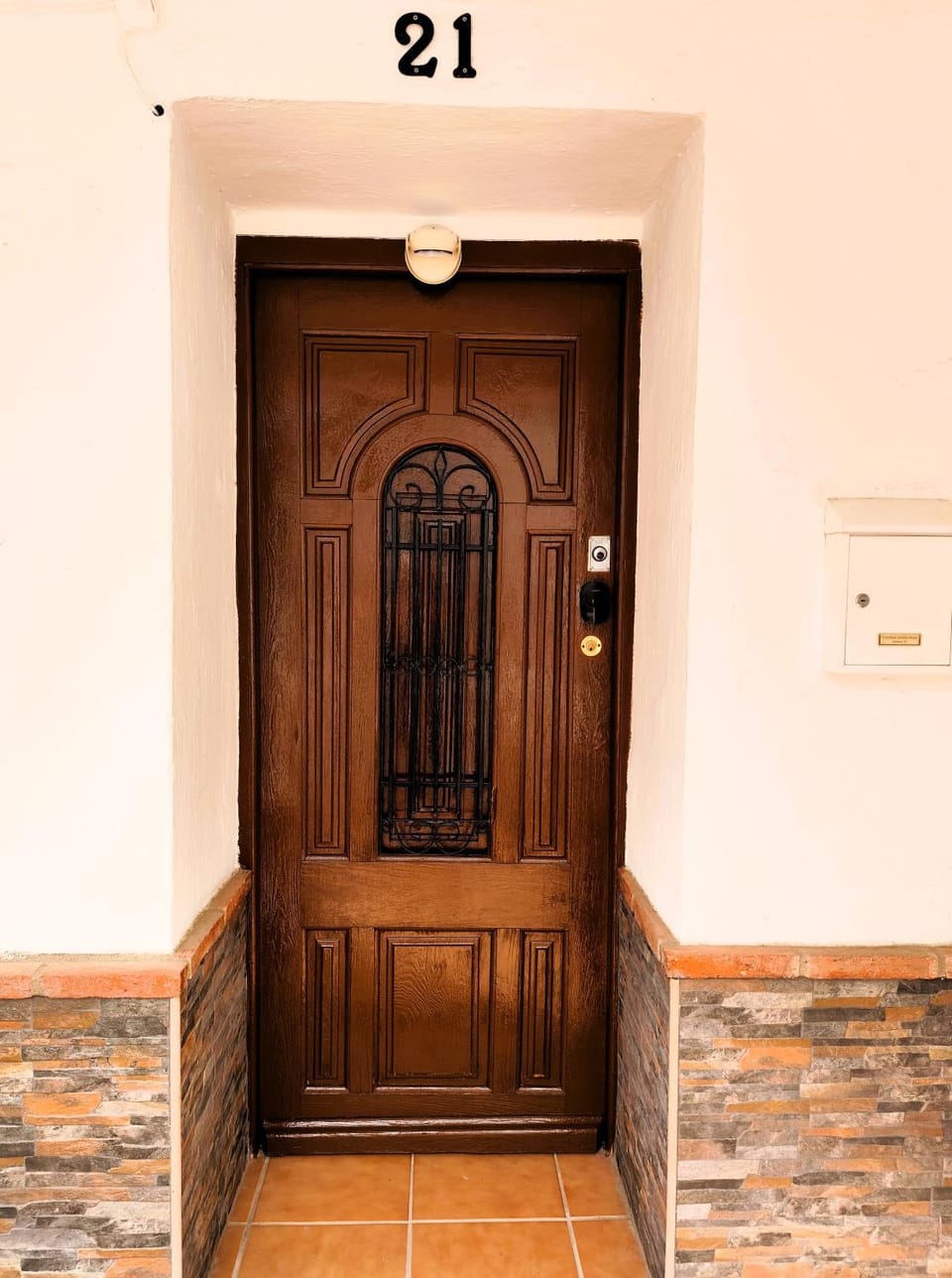 Facade/entrance