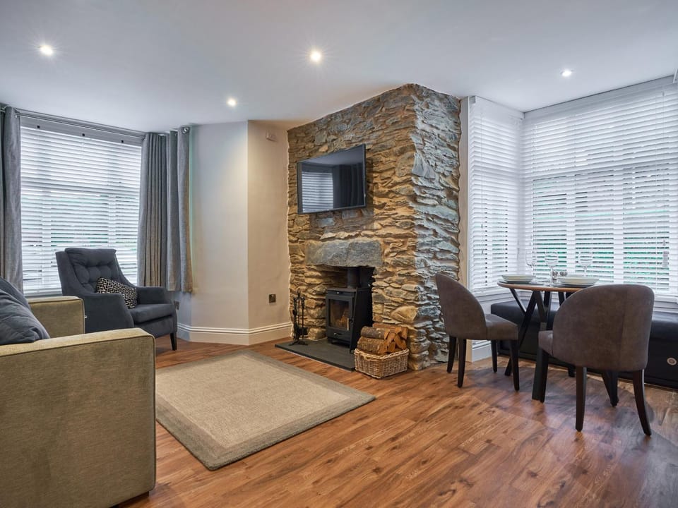 Lower Sheriff's Place Apartment in Bowness-on-Windermere
