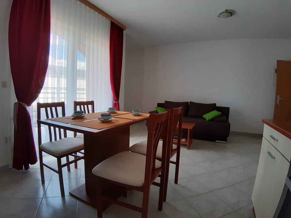 Apartments Mihael Apartment in Primorje-Gorski Kotar County