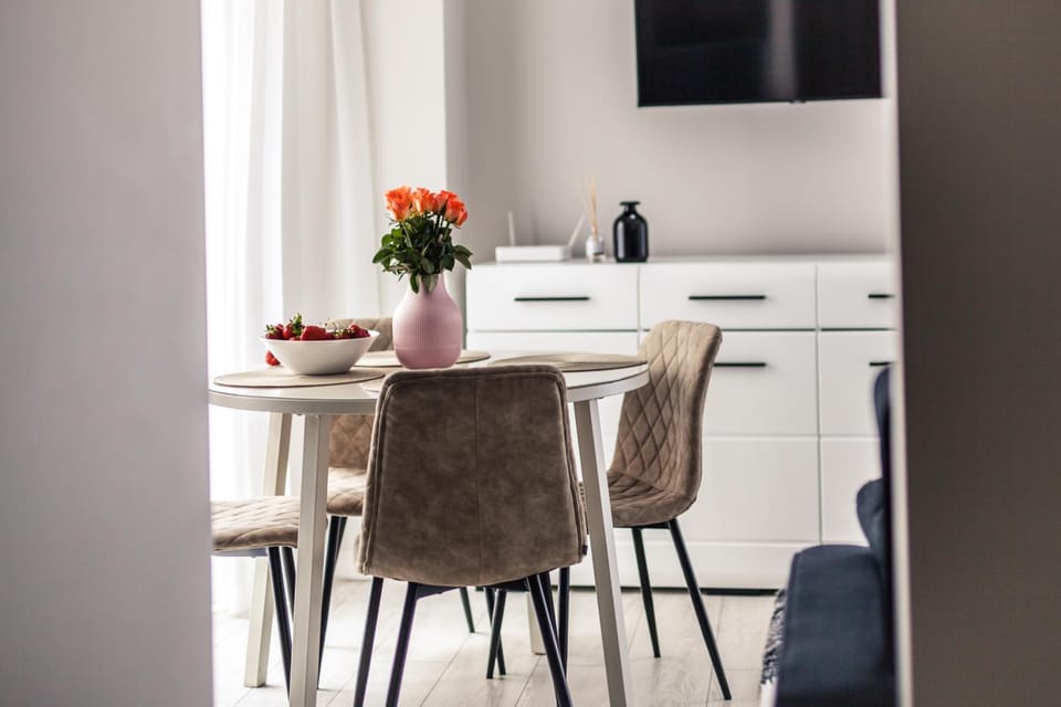 TV and multimedia, Dining area