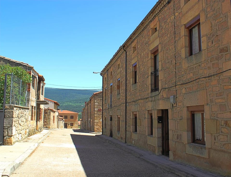 Facade/entrance, Neighbourhood, Street view