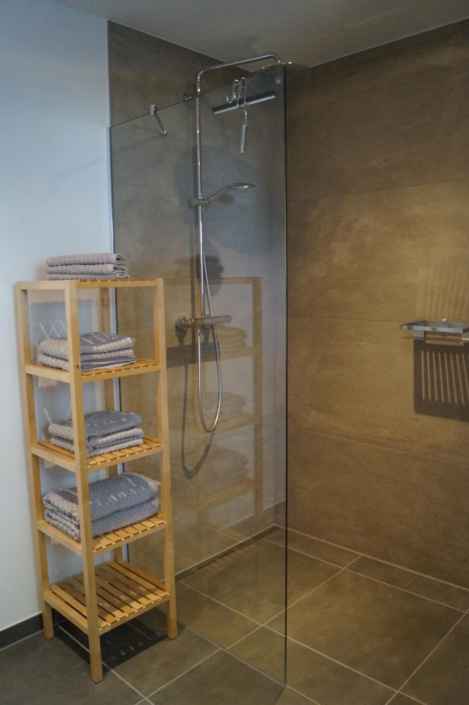 Property building, Bathroom